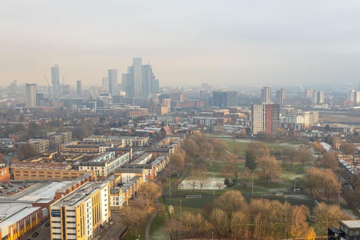 Stunning 2 Bed Apartment In Salford Amazing Views Manchester Eksteriør billede